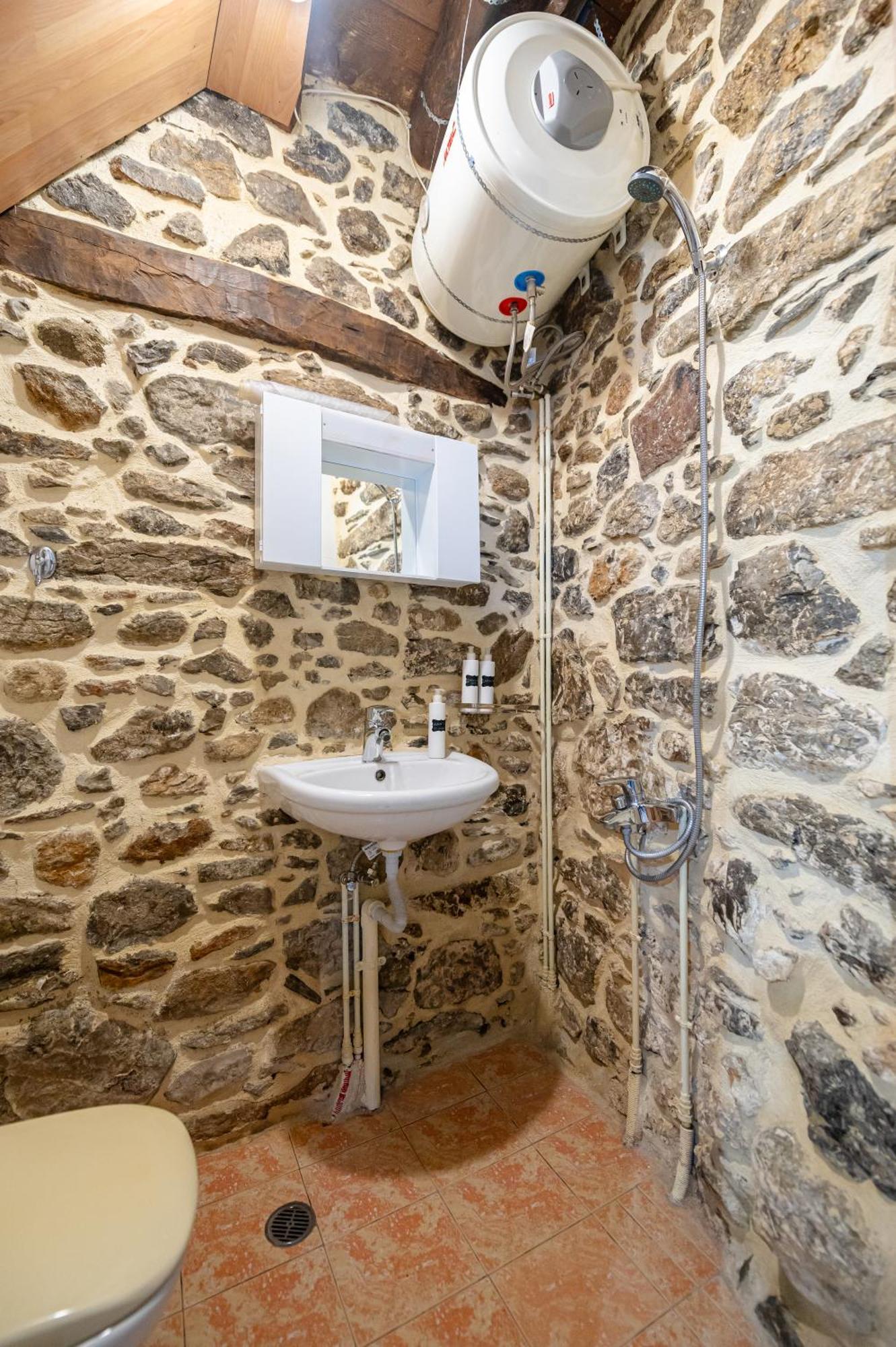 Pombia Petrino Residence מראה חיצוני תמונה